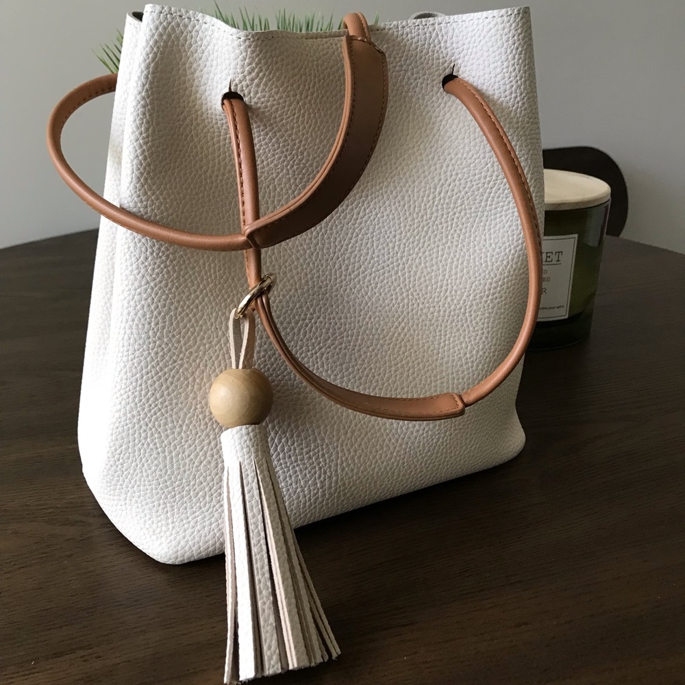 Forever 21 Beige Faux Leather Bucket Bag